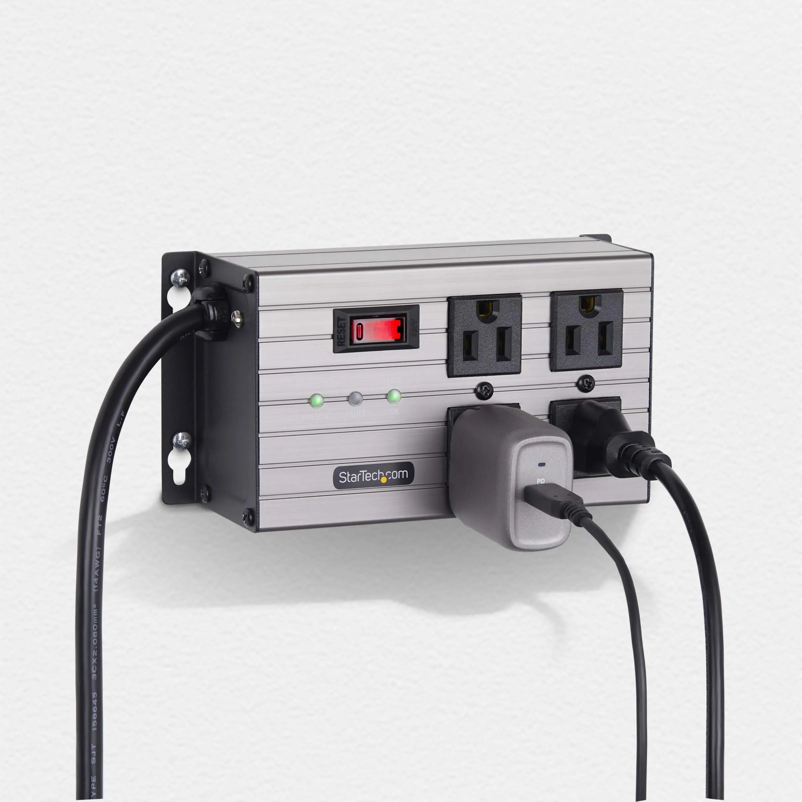 STARTECH-4N515S8-POWER-STRIP